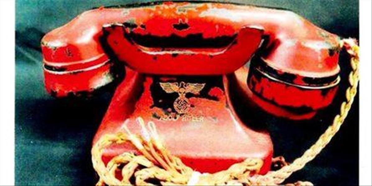 Hitlerov osobný telefón z berlínskeho bunkra pôjde v USA do dražby
