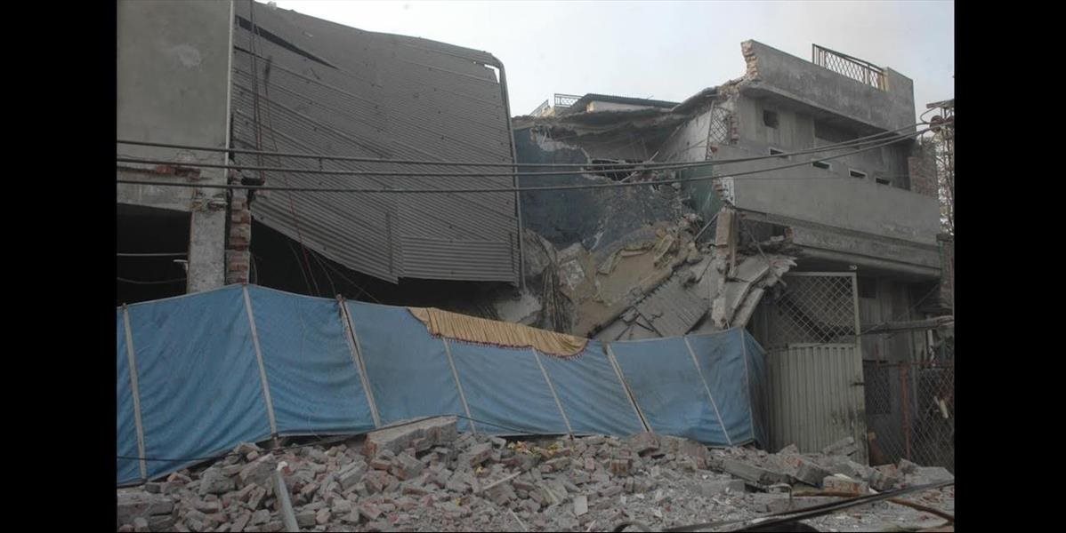 Pod zrútenými bytovkami v Číne zomrelo sedem ľudí, dvoch hospitalizovali