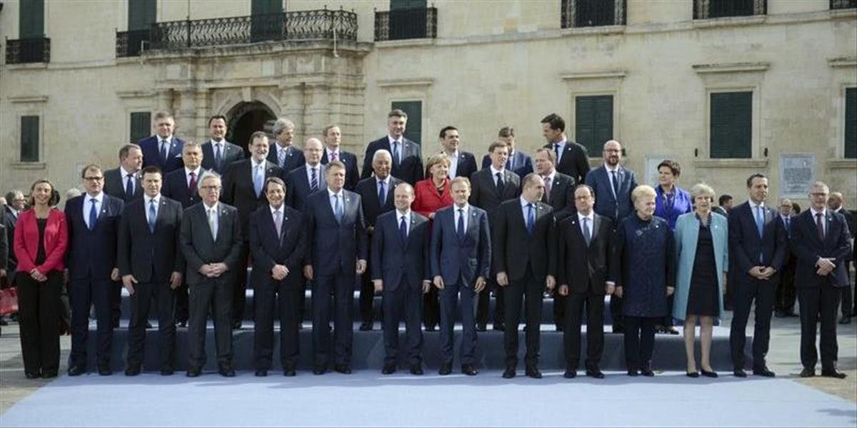 Lídri EÚ sa na maltskom summite dohodli na opatreniach na zníženie migrácie
