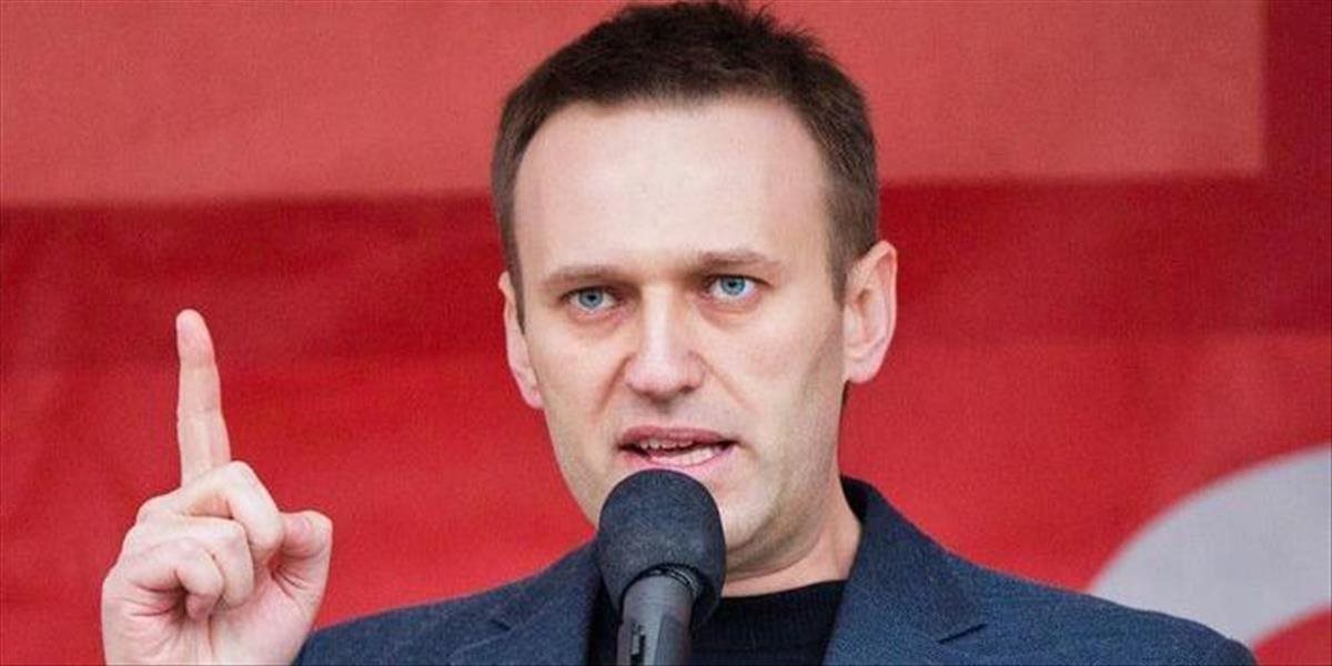Ruskán prokuratúra žiada pre Navaľného päťročný podmienečný trest
