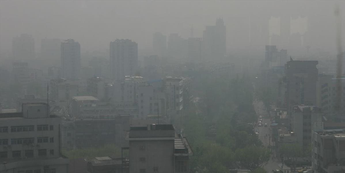 Poľadovica v Česku začína pomaly ustupovať, severnú Moravu však trápi smog
