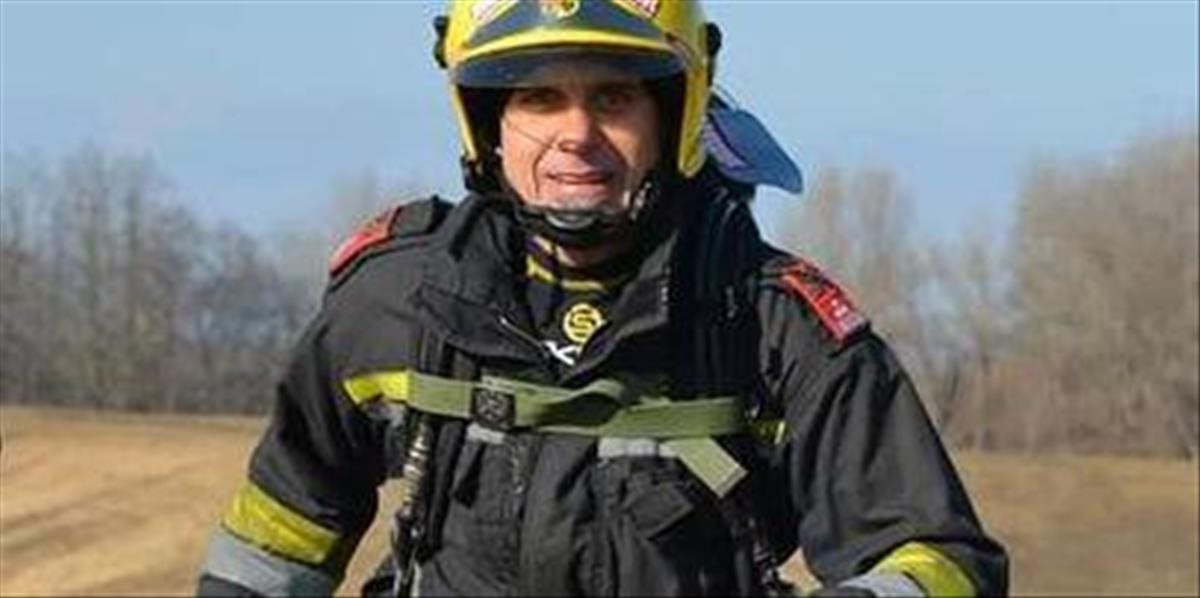 Rakúský hasič v plnej výstroji zabehol 101 km za rekordných 15 hodín a 10 minút