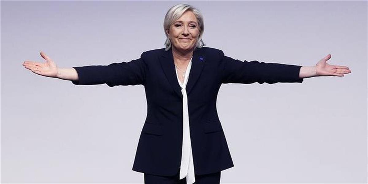 Francúzsko: Hlavnými bodmi Le Penovej kampane sú globalizácia a radikálny islam