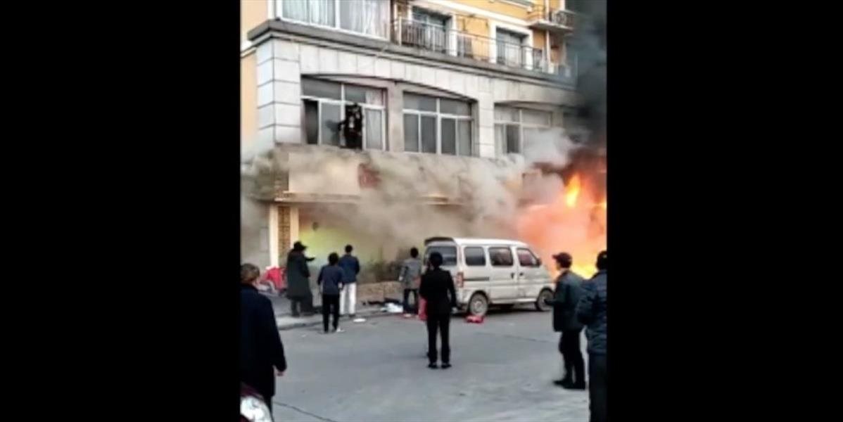 VIDEO Požiar v masážnom salóne na východe Číny: Zahynulo 18 ľudí