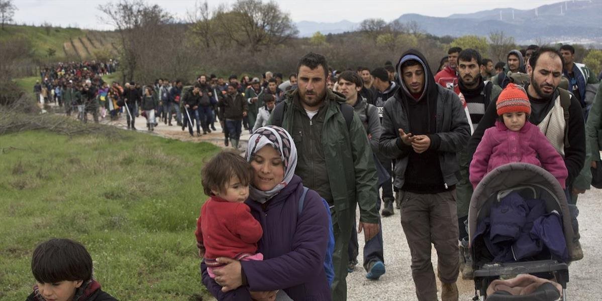 Migrantov možno zastaviť ak budú silné národné štáty, tvrdí maďarský expert