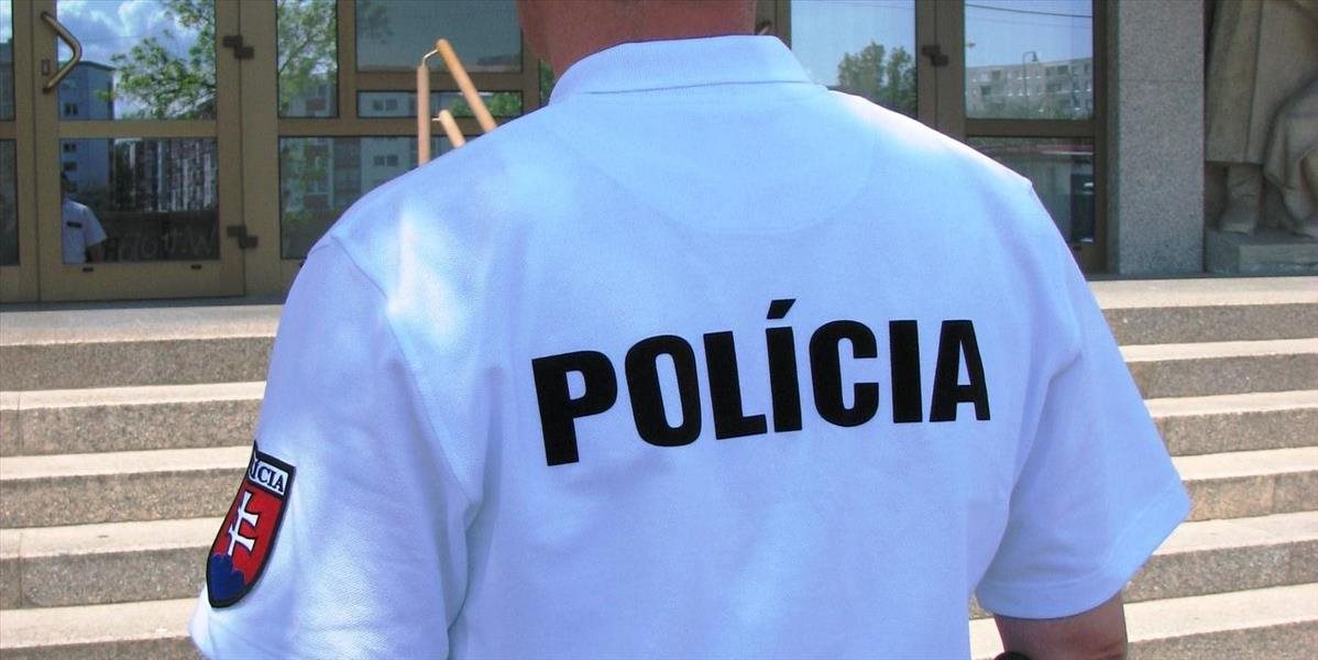 Polícia počas protidrogovej akcie v Seredi zadržala dílerku
