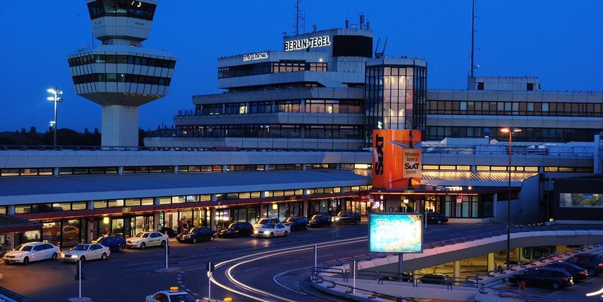Pre štrajk zamestnancov na berlínskych letiskách zrušili vyše 100 letov