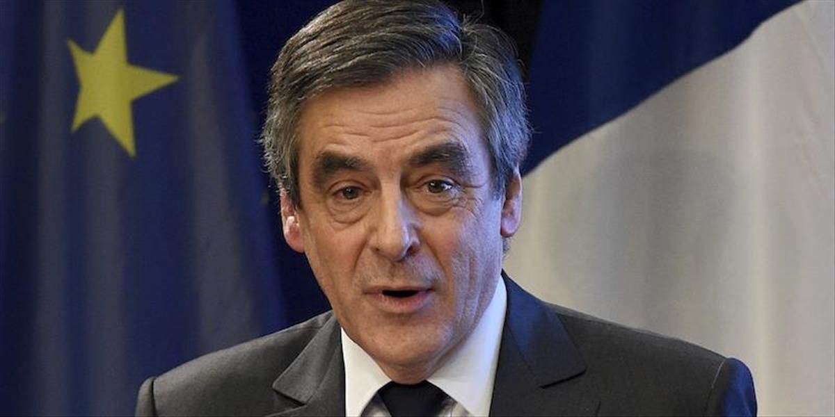 Fillon sa listom ospravedlnil Francúzom, ale protiprávne konanie odmieta