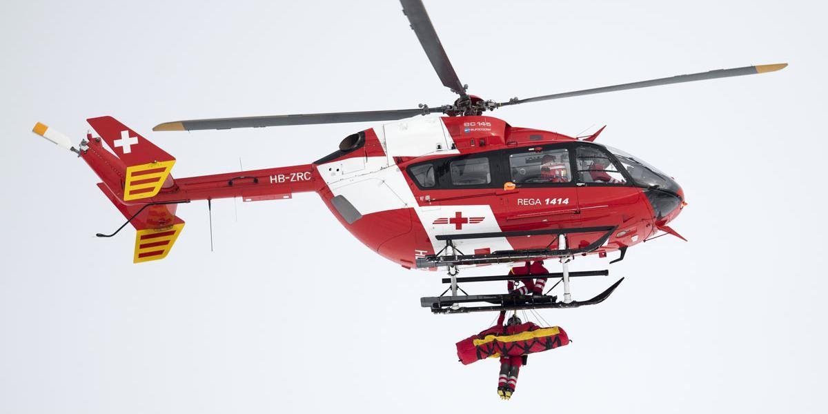 Rakúsku lyžiarku po páde na tréningu previezli vrtuľníkom do nemocnice