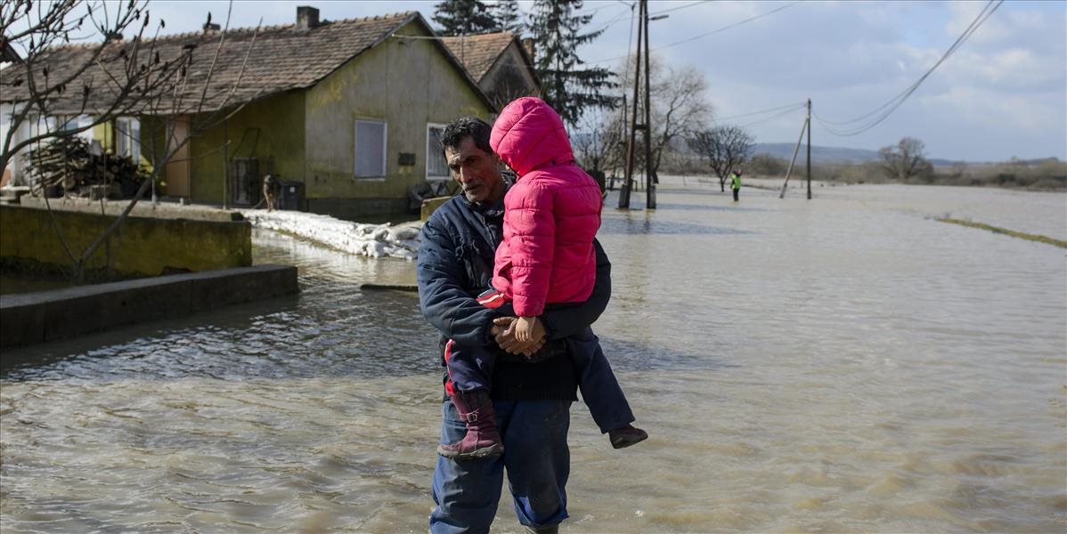 Východ Maďarska trápia povodne, platí druhý stupeň výstrahy