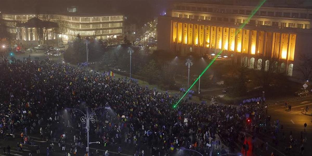 Vláda v Rumunsku ustála hlasovanie o nedôvere