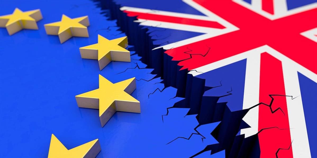 Brexit má zelenú: Dolná komora parlamentu schválila zákon o spustení procesu