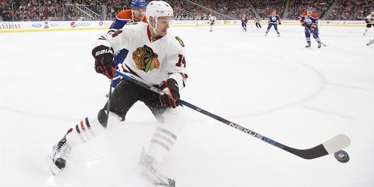 NHL: Pánik pomohol Chicagu gólom a asistenciou, utvoril si kariérne maximum