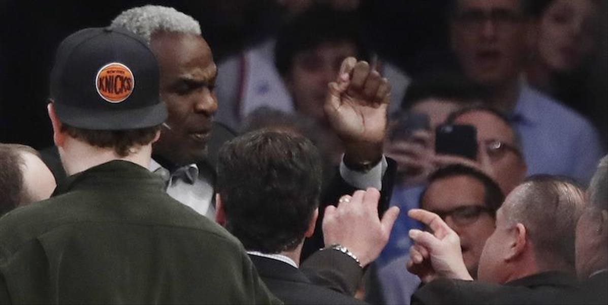NBA: Z Madison Square Garden násilím vyviedli Charlesa Oakleyho
