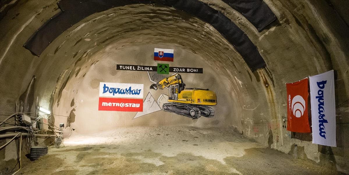 Baníci prerazili aj druhú rúru tunela Žilina