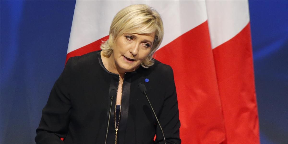 Le Penová si v rámci kampane uctila obete terorizmu a navštívila utečencov