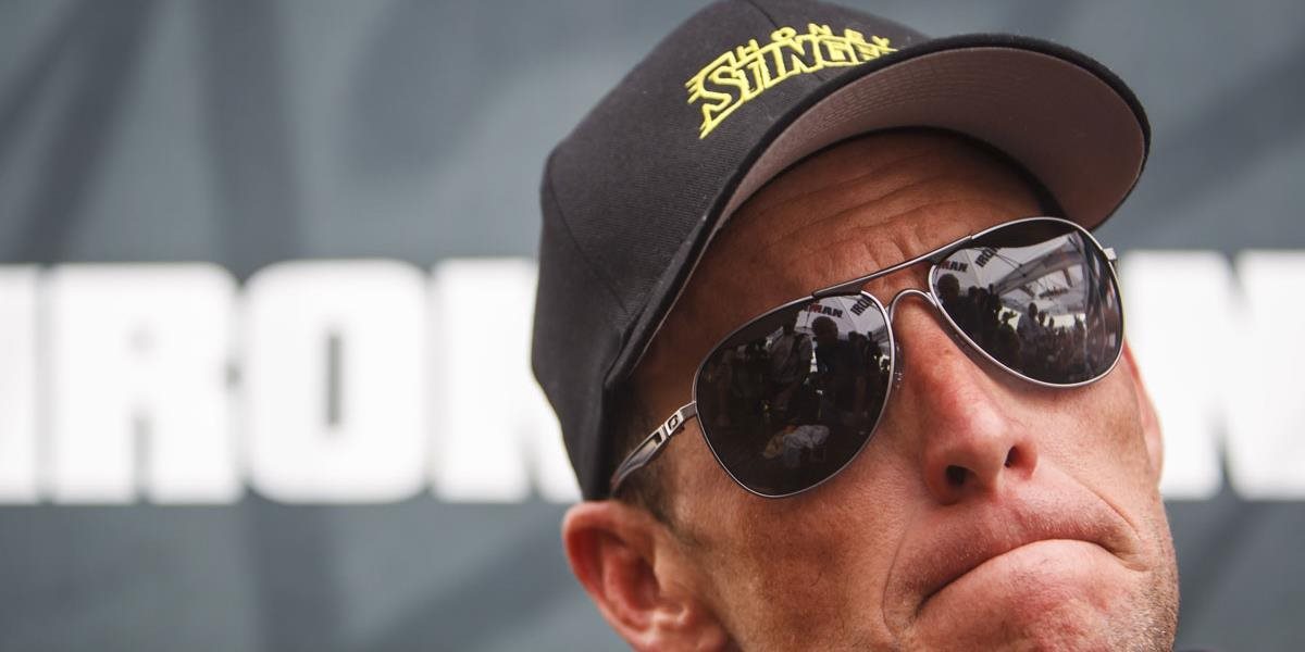 Lance Armstrong bude čeliť žalobe o 100 miliónov dolárov od sponzorov