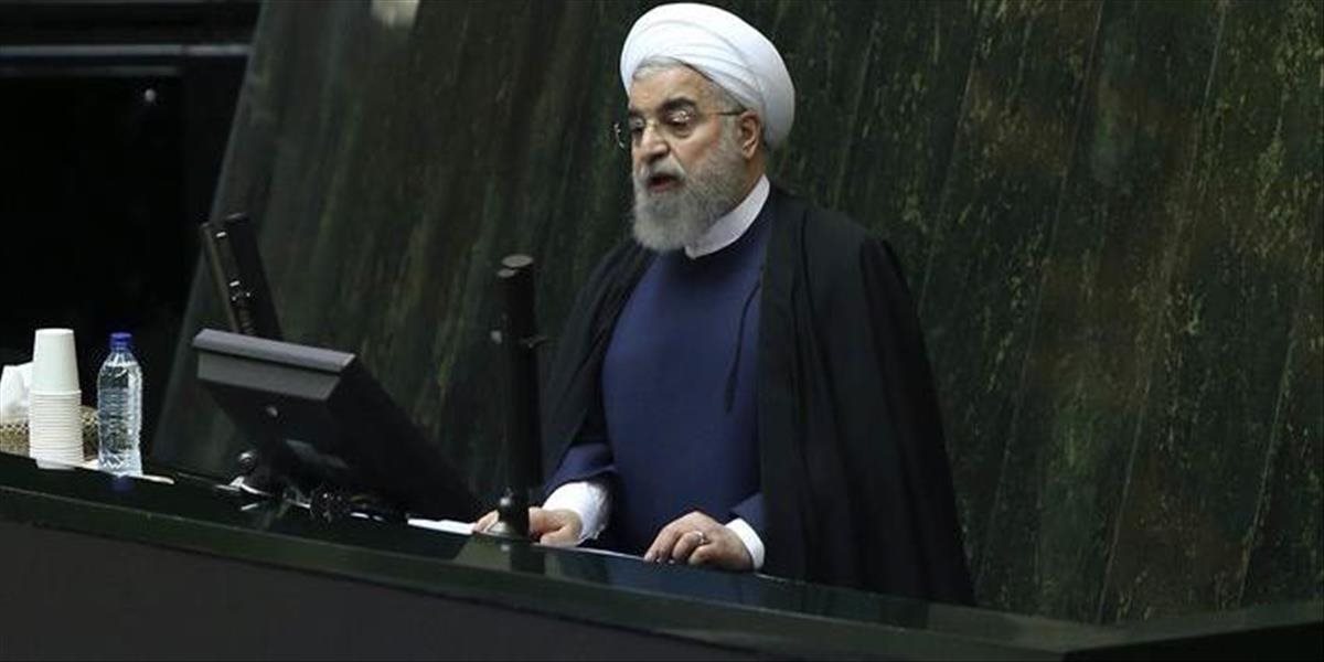 Iránsky prezident vycestoval na turné po dvoch štátoch Perzského zálivu, chce oživiť vzťahy