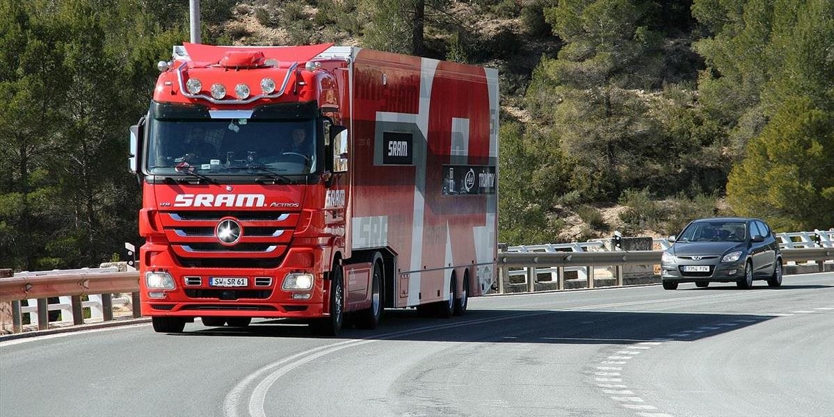 Európska únia uľahčí platbu mýta pre kamionistov