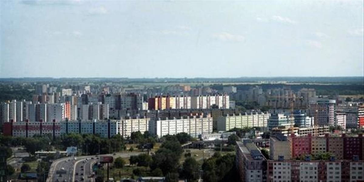 Bratislavskí poslanci budú opäť žiadať zastaviť plány výstavby bytov v Petržalke
