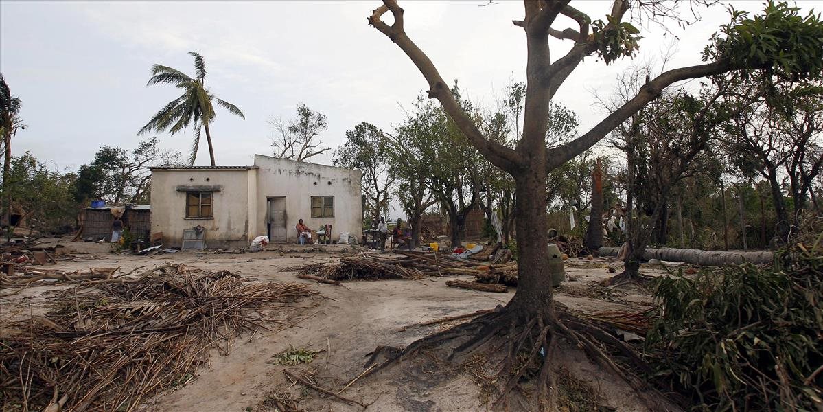 FOTO Južný Mozambik zasiahol ničivý cyklón Dineo, zničil domy aj úrodu