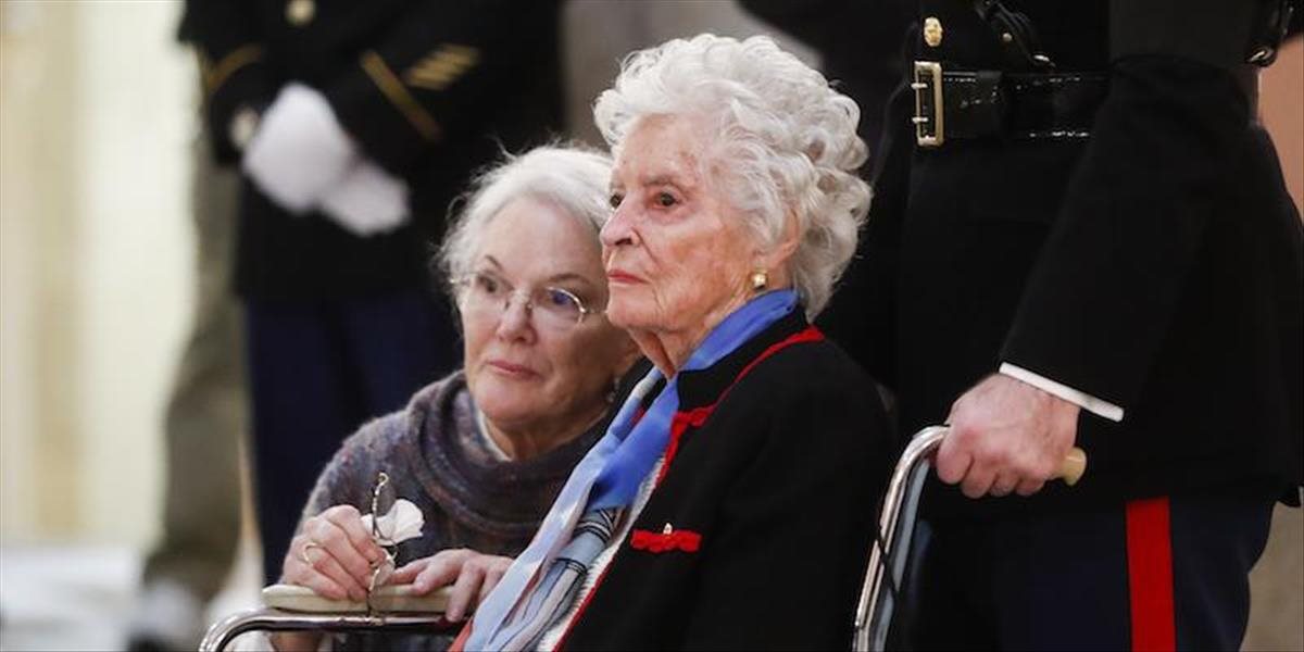 Vdova po kozmonautovi Johnovi Glennovi oslávila 97 rokov