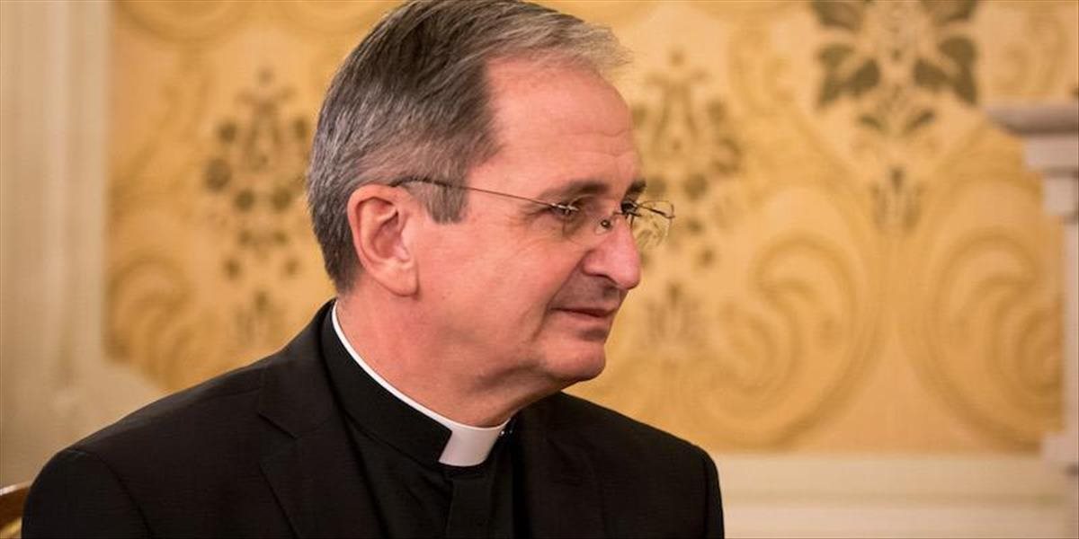 Arcibiskup Zvolenský je sklamaný z hlasovania bratislavských poslancov