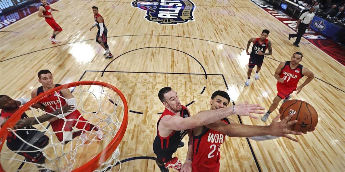 NBA: Duel mladíkov ovládol výber sveta, Američanov zdolal 150:141