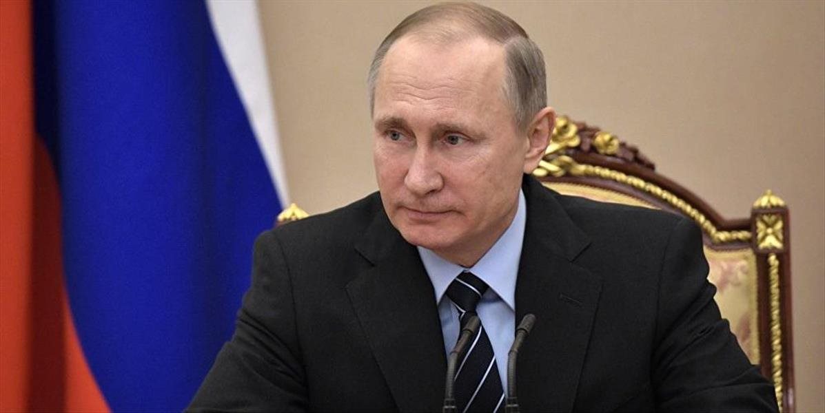 Putin podpísal dekrét, ktorý uznáva dokumenty obavyteľov Doneckej a Luhanskej oblasti