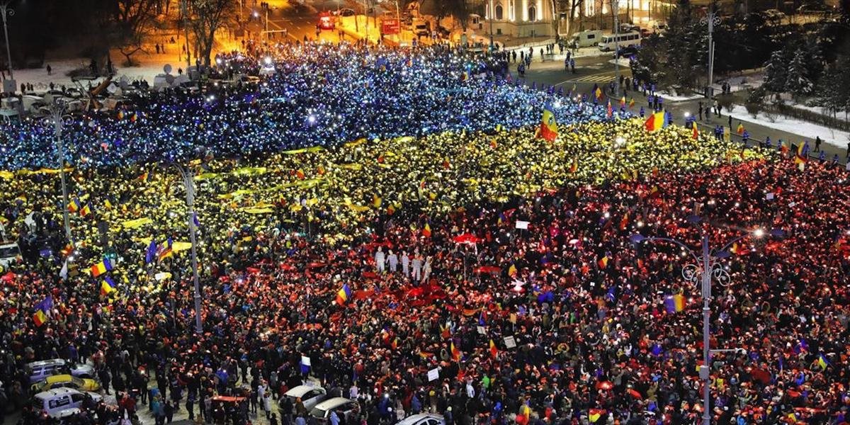 VIDEO Tisíce ľudí protestovali proti vláde v Rumunsku už 20. deň po sebe