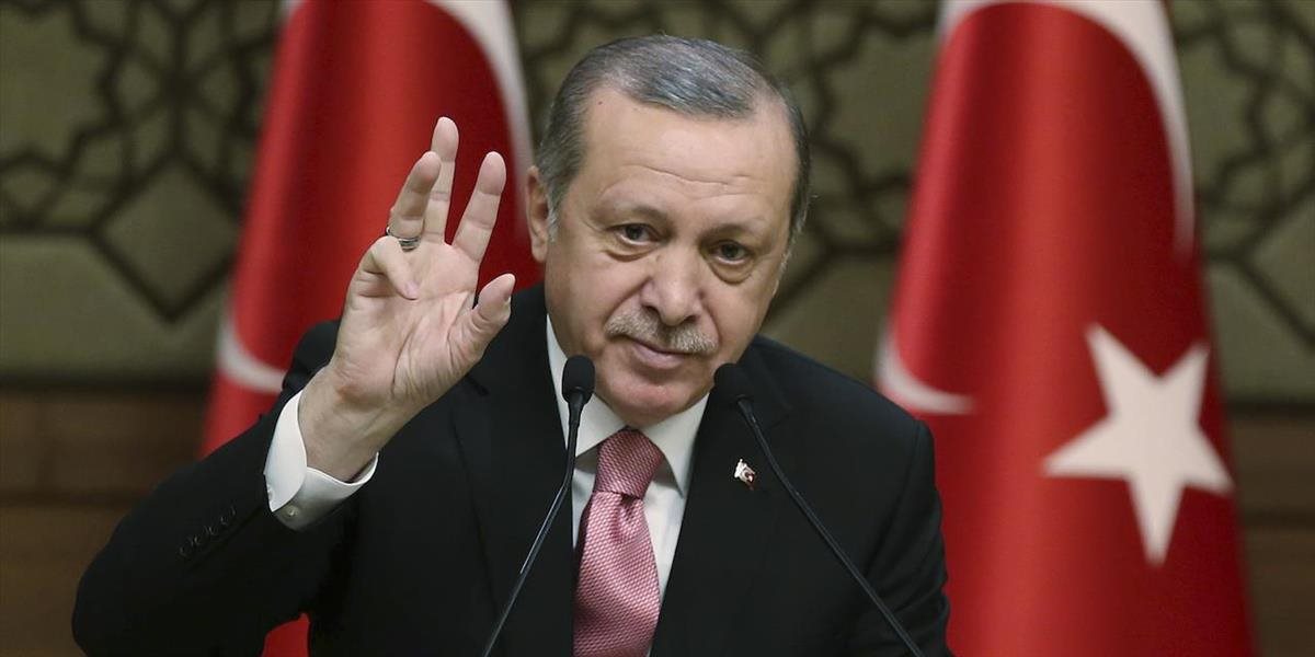 Kampaň pred referendom v Turecku chce v EÚ robiť aj Erdogan