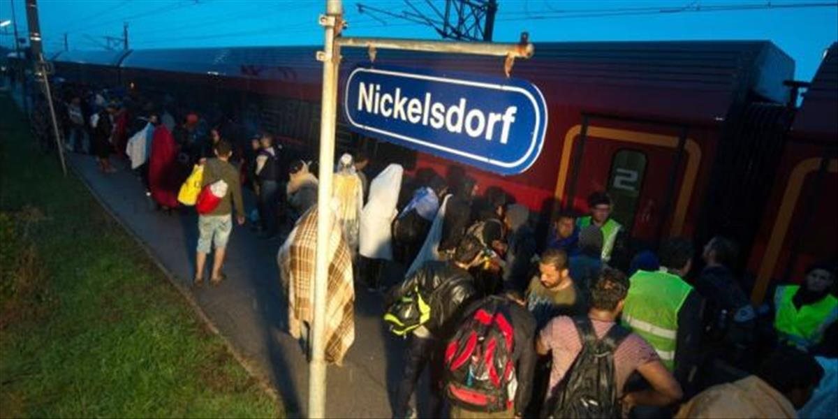 Na rakúsko-maďarských hraniciach vznikol spor o migrantov