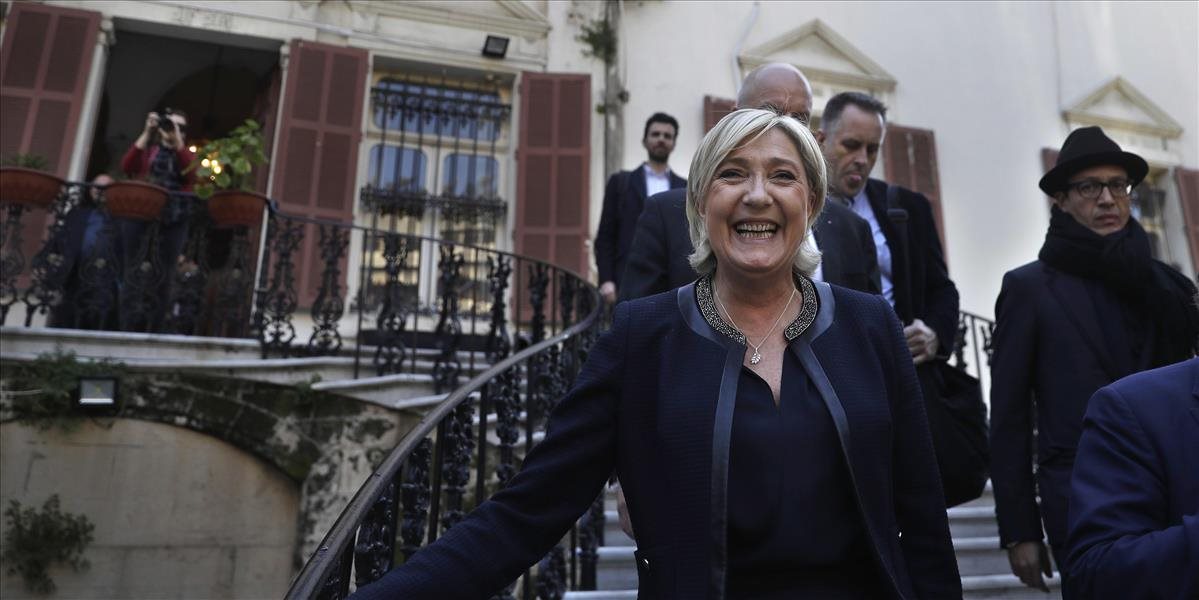 Le Penová zmenšuje náskok svojich súperov vo francúzskych voľbách
