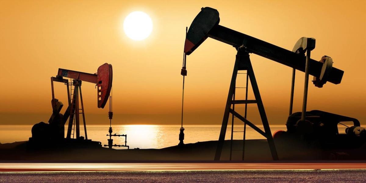 Ceny ropy mierne vzrástli, americká WTI sa obchoduje a úrovni 53,70 USD