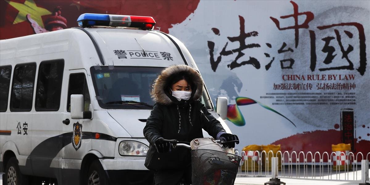 V čínskej provincii Sin-ťiang poľujú na teroristov, za tipy budú platiť vysoké odmeny
