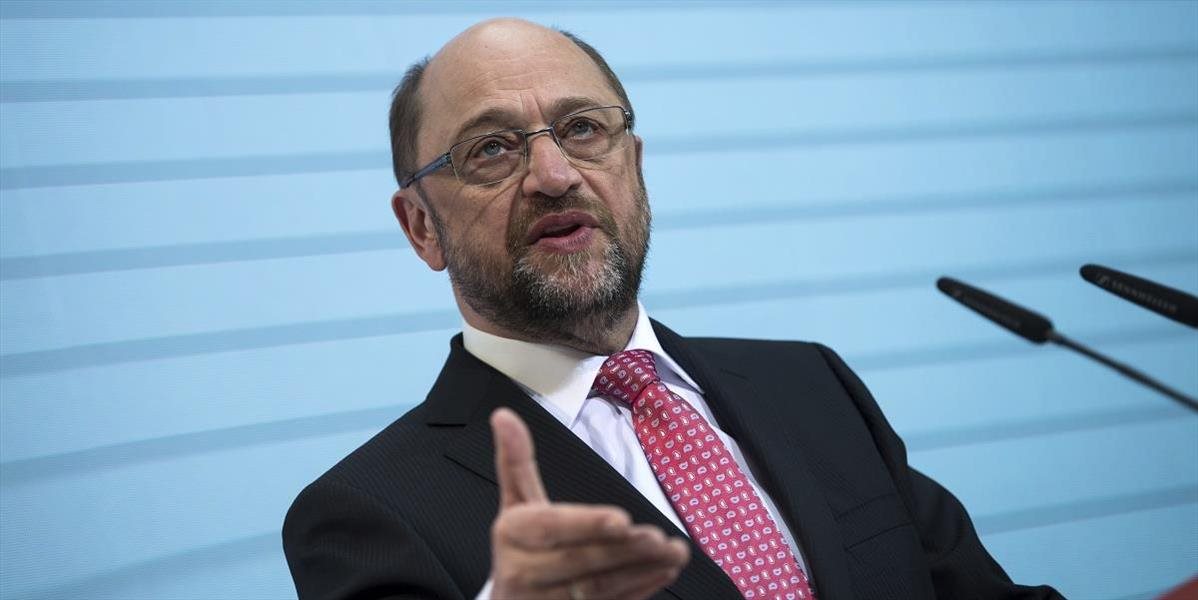 Schulz tvrdí, že hrá iba"malú" úlohu v náraste podpory svojej strany