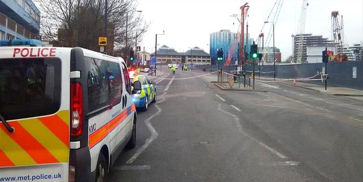 Ďalšie auto vrazilo do chodcov v Londýne, v kritickom stave zostáva 25-ročný muž