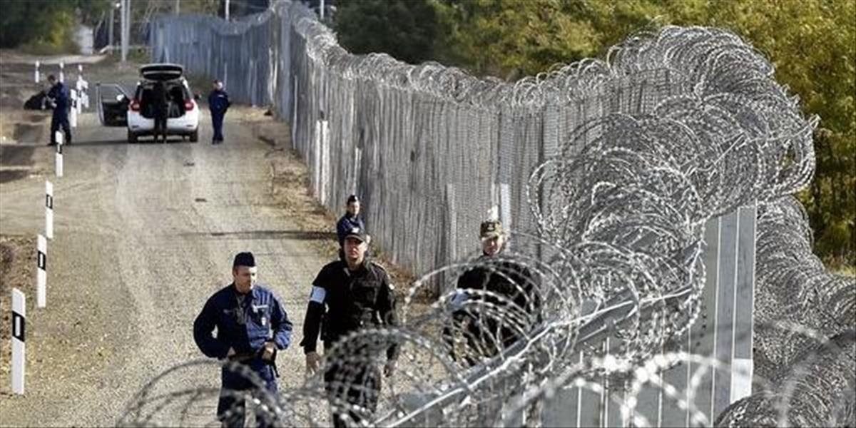 Maďarsko začalo stavať druhú líniu oplotenia na srbských hraniciach