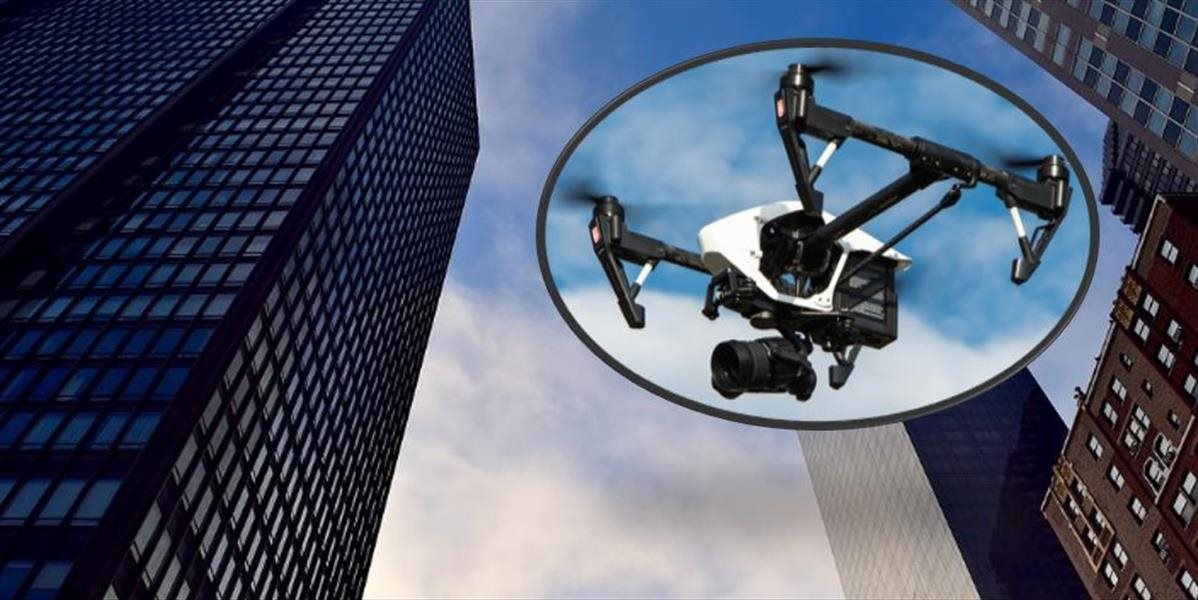 Nová doba, nové hrozby: Do okna na 27 poschodí vrazil dron, skoro zabil starú pani