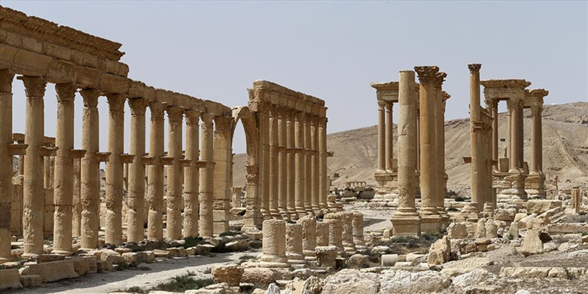 Provládne sily sa dostali k okraju Palmýry obsadenej Islamským štátom