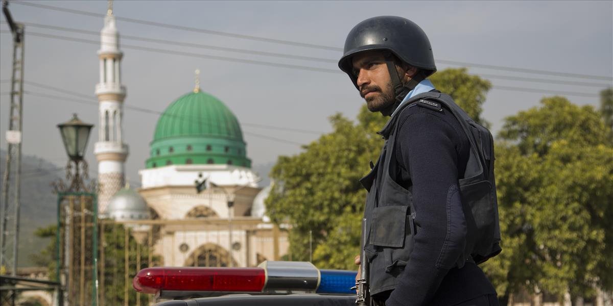 Po nových teroristických útokoch sa v Pakistane znova zavedú vojenské súdy