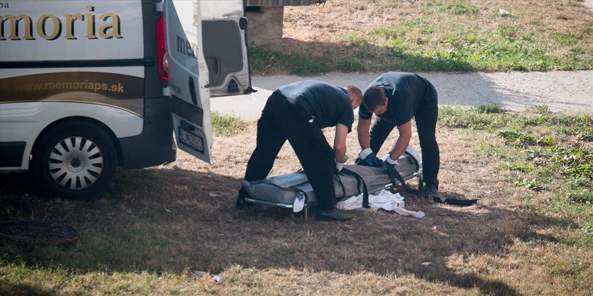 V Lamači našli mŕtveho muža, zrejme zahynul po páde z ôsmeho poschodia