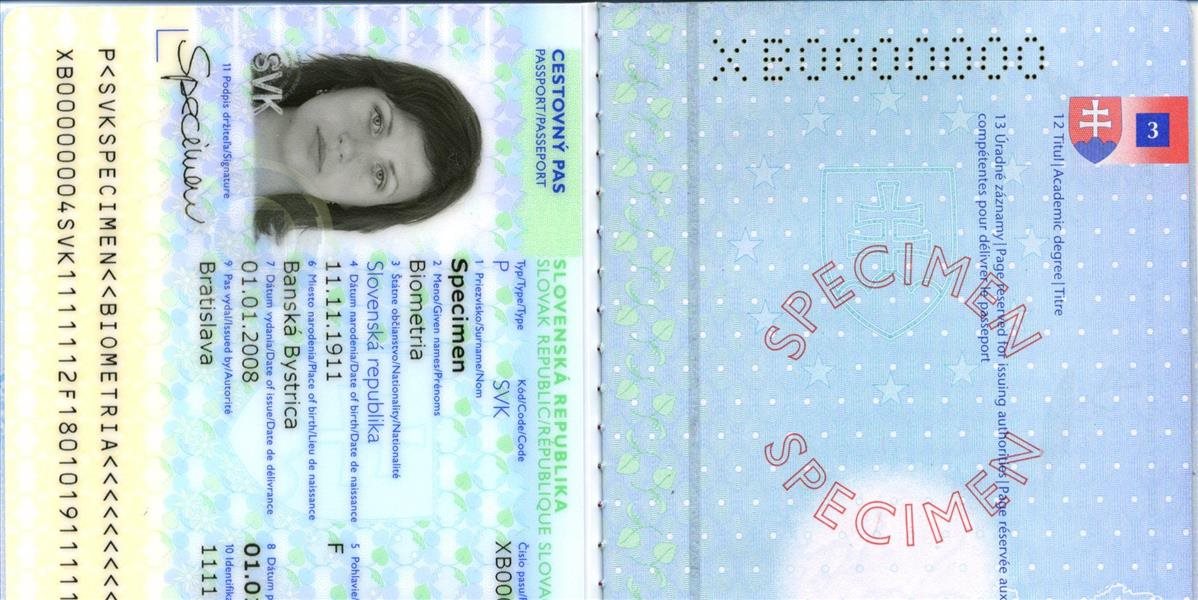 O vrátenie slovenského pasu požiadalo 300 ľudí, získalo ho zatiaľ 221