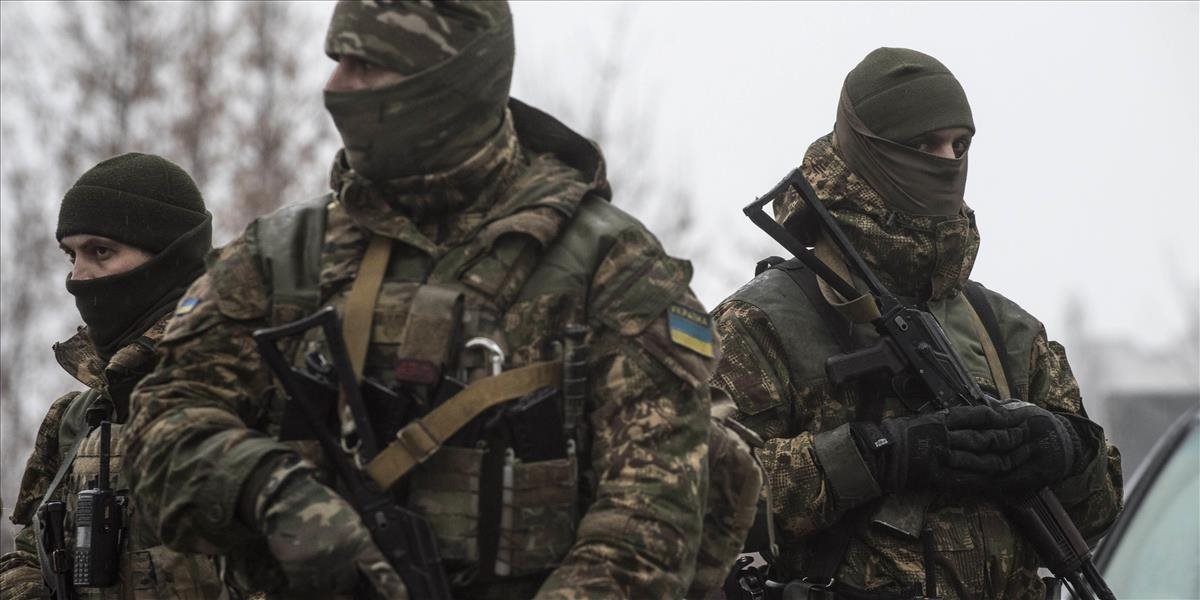 Obnovené boje na východe Ukrajiny si vyžiadali jednu obeť a 12 zranených