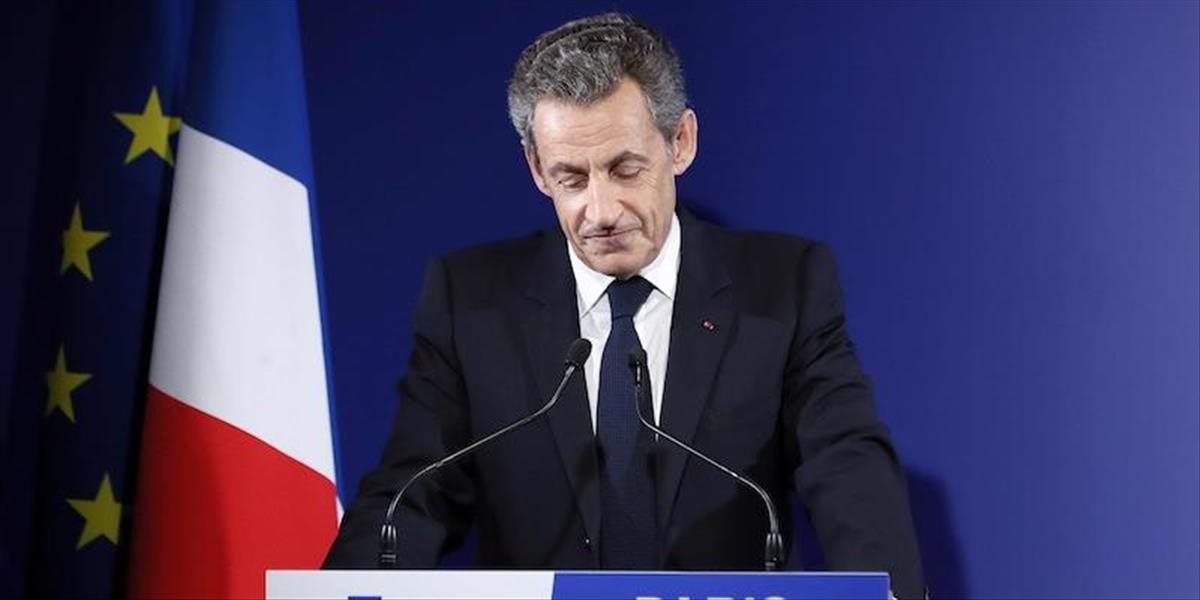 Sarkozy navrhuje stretnutie s Fillonom a Juppém, aby riešili krízu