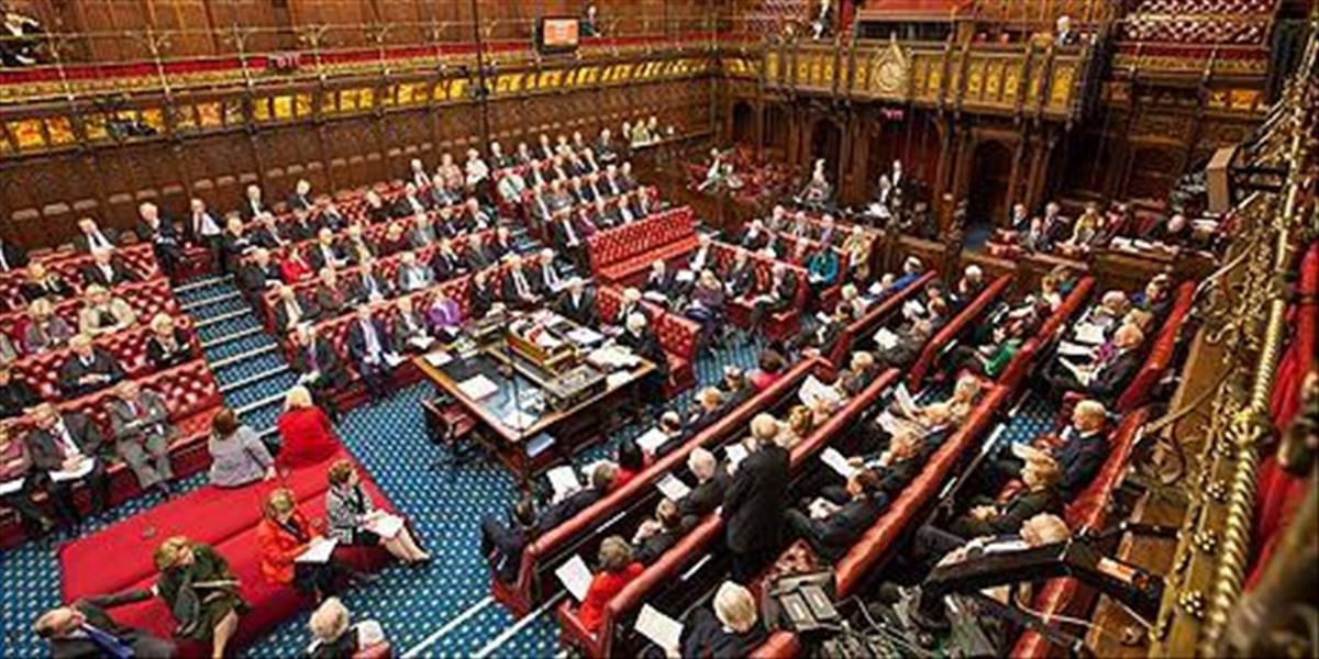 Snemovňa lordov schválila ďalší dodatok k Mayovej zákonu o brexite