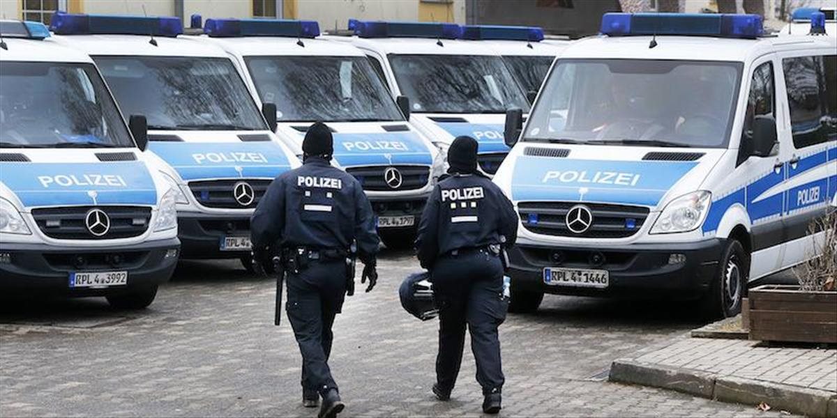Nemecká polícia uskutočnila celoštátnu raziu kvôli ilegálnemu internetovému fóru