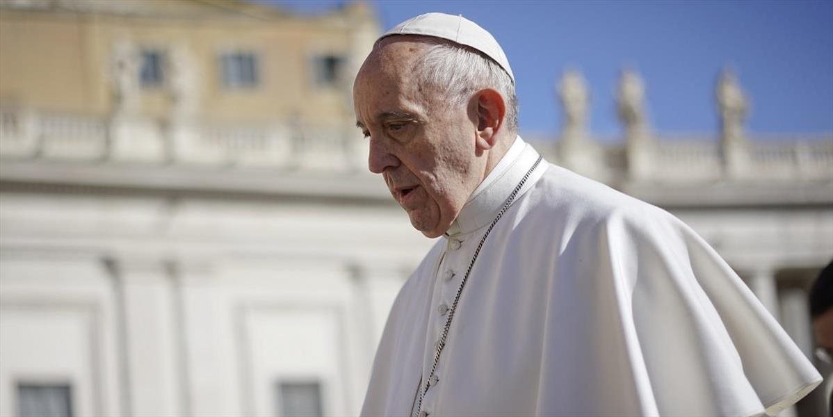 Pápež pripustil možnosť, aby sa kňazmi mohli stať i starší ženatí muži