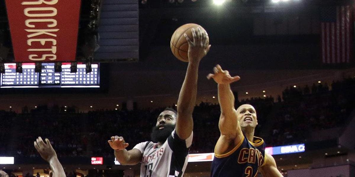 NBA:Obhajca Cleveland opäť prehral, v Houstone to zariadill James Harden