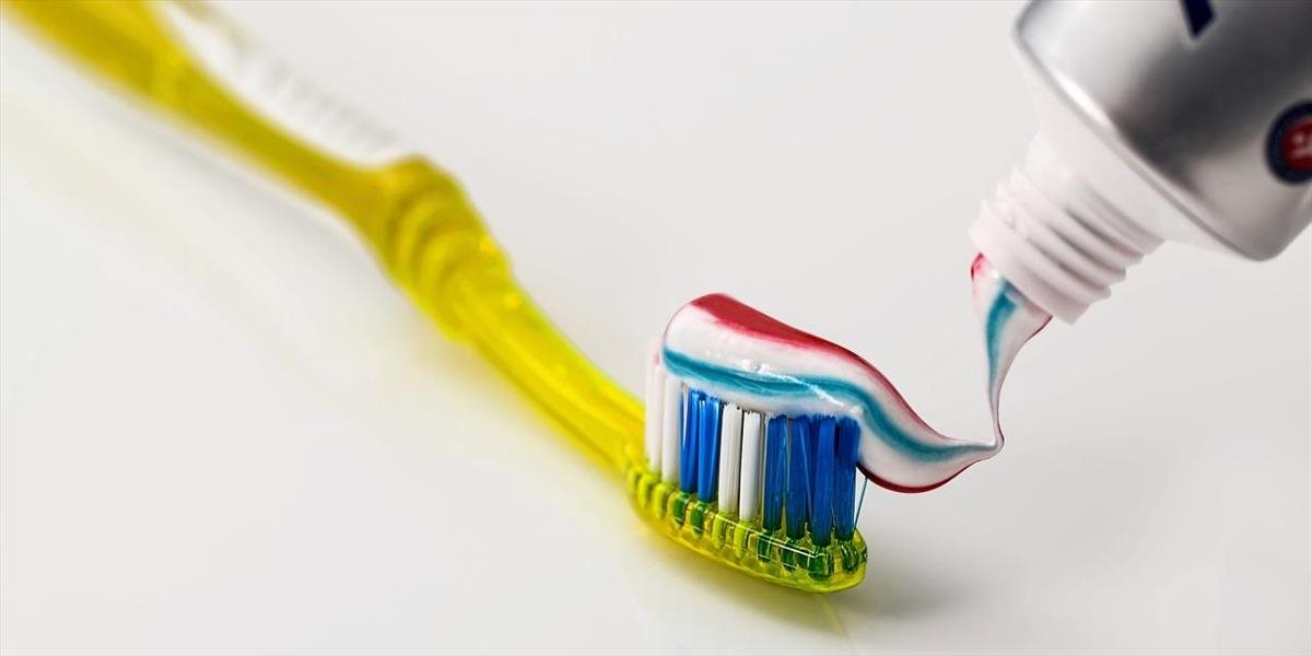 Väčšina ľudí si zuby nečistí správne, viac ako čas je dôležitá technika